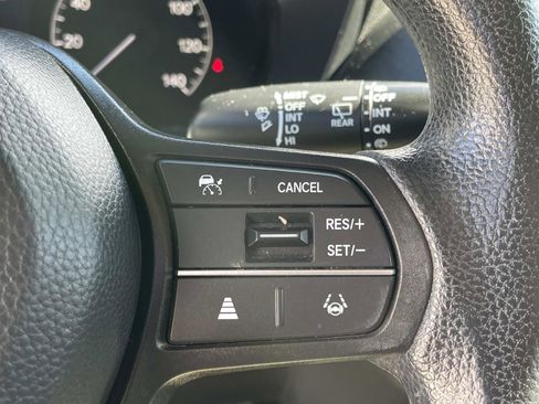 Certified 2023 Honda HR-V LX image 5