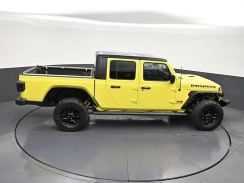 Used 2023 Jeep Gladiator Mojave w/ Cold Weather Group AWD/4WD image 20