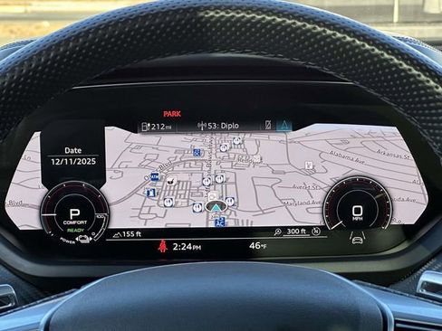 Used 2023 Audi e-tron GT Prestige image 25