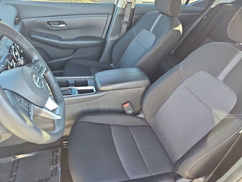 Used 2022 Nissan Sentra SV image 16