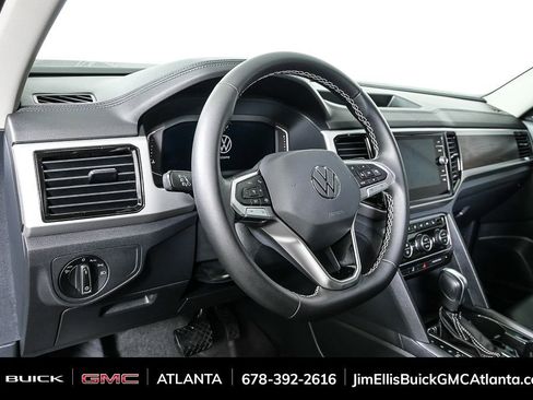Used 2023 Volkswagen Atlas SE image 4