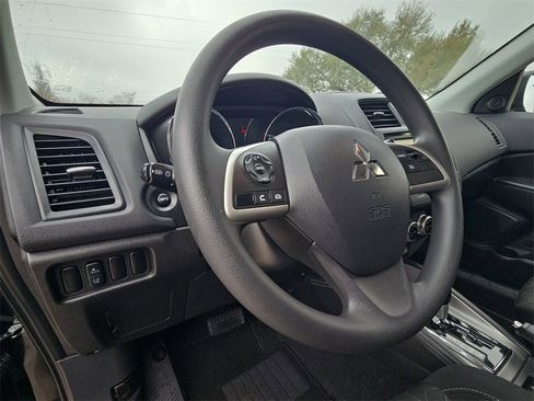 Used 2024 Mitsubishi Outlander Sport ES image 15