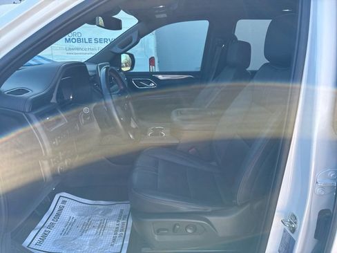 Used 2023 Chevrolet Tahoe RST image 13