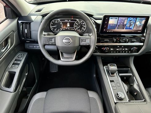 New 2026 Nissan Pathfinder SV image 2