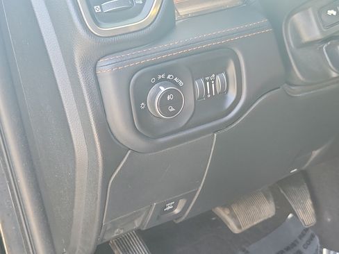 Used 2022 RAM 2500 Limited AWD/4WD image 20
