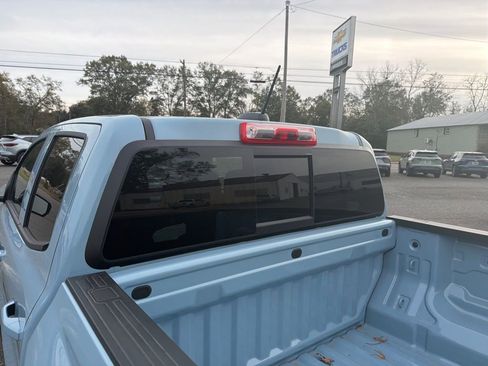 New 2026 Chevrolet Colorado LT image 19