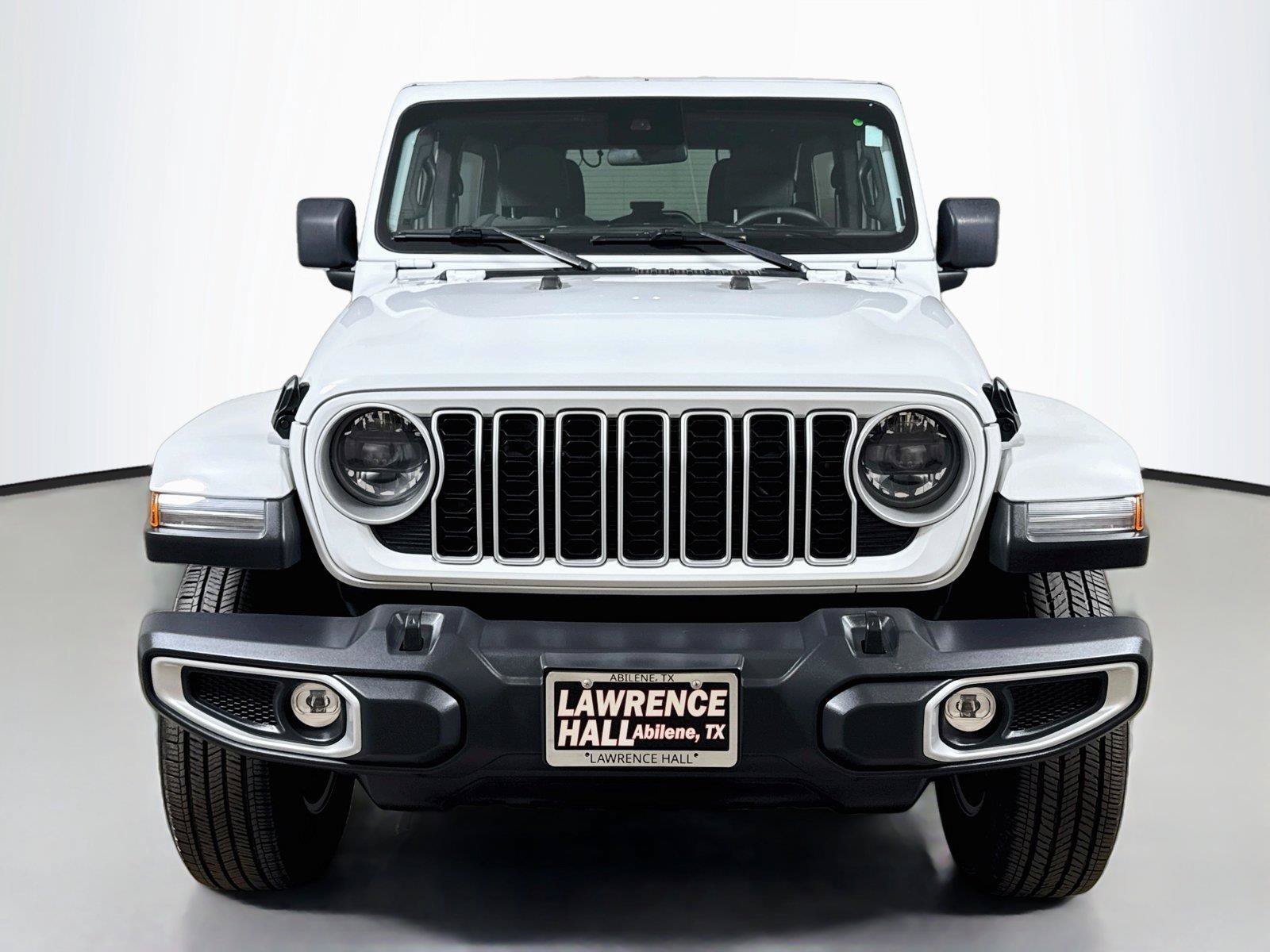 Used 2025 Jeep Wrangler Unlimited Sahara AWD/4WD image 2
