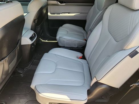 Used 2024 Hyundai Palisade SEL FWD image 31
