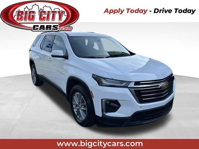 Used 2023 Chevrolet Traverse LT FWD image 1