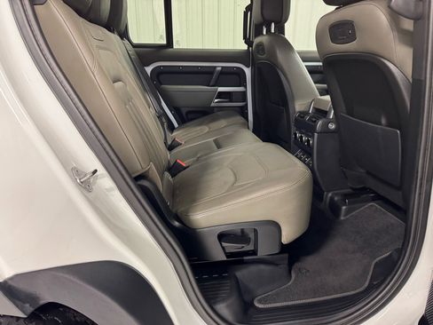 Used 2020 Land Rover Defender 110 HSE image 11