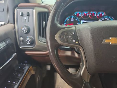 Used 2016 Chevrolet Silverado 1500 High Country w/ High Country Premium Package AWD/4WD image 11