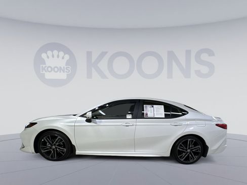 Used 2025 Toyota Camry XSE image 8