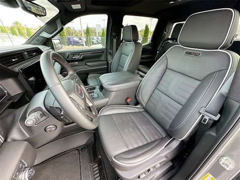 Certified 2025 GMC Sierra 1500 AT4X image 22