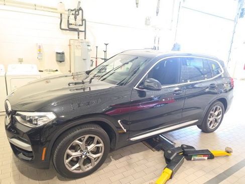 Used 2020 BMW X3 xDrive30i w/ Premium Package AWD/4WD image 2