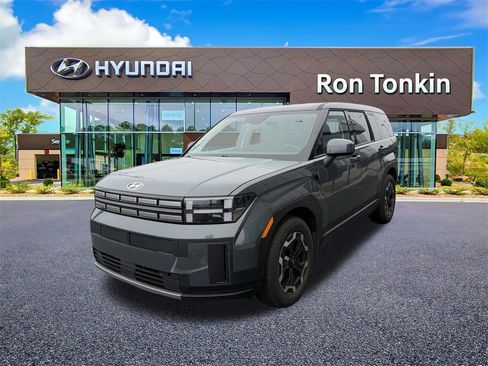 Used 2025 Hyundai Santa Fe SE image 4