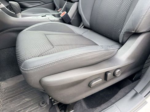 Used 2020 Subaru Forester Premium image 19