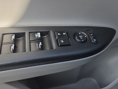 Used 2015 Honda Accord EX-L image 33
