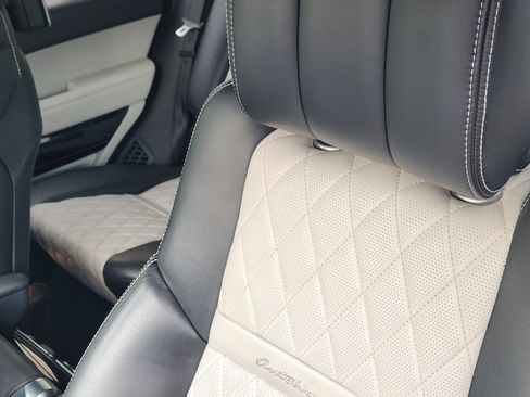 Used 2017 Land Rover Range Rover SV Autobiography Dynamic image 15