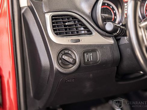 Used 2020 Dodge Journey Crossroad FWD image 21