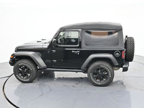 Used 2021 Jeep Wrangler Sport image 27