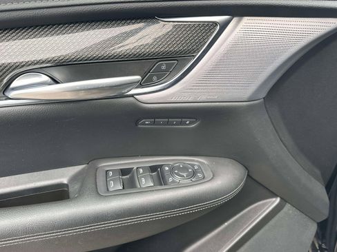 Certified 2022 Cadillac XT5 Sportv image 24