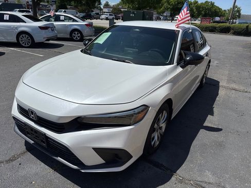 Used 2022 Honda Civic LX image 1