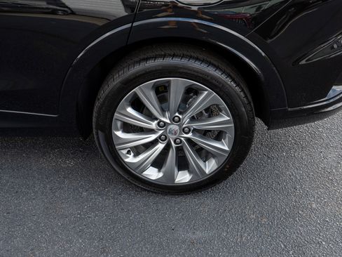 New 2025 Buick Envista Avenir image 9