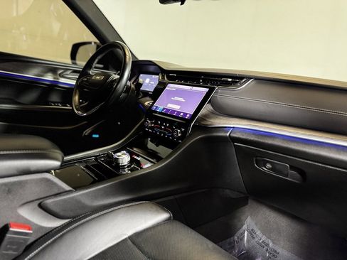 Used 2021 Jeep Grand Cherokee L Overland w/ Luxury Tech Group IV image 11