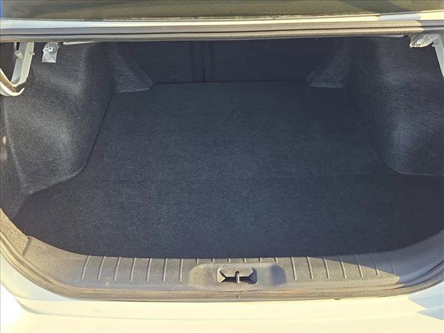 Used 2024 Nissan Altima 2.5 S FWD image 6