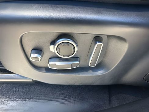 Used 2018 Land Rover Range Rover Sport HSE Dynamic image 10