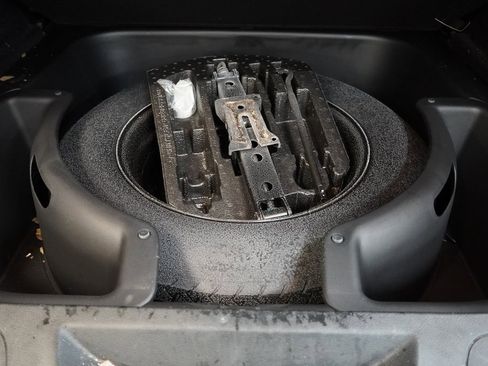 Used 2020 Jeep Grand Cherokee Limited w/ Premium Lighting Group image 11