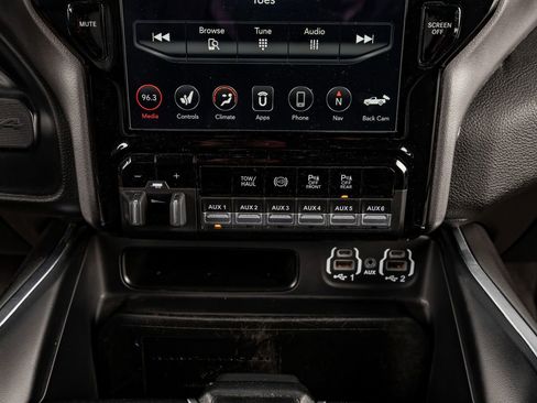 Used 2020 RAM 2500 Laramie image 26