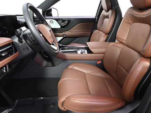 New 2026 Lincoln Aviator Reserve AWD/4WD image 13