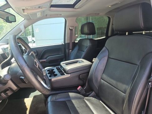 Used 2017 GMC Sierra 1500 SLT w/ SLT Premium Package image 9