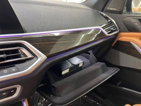 Used 2019 BMW X5 xDrive40i w/ Executive Package AWD/4WD image 28