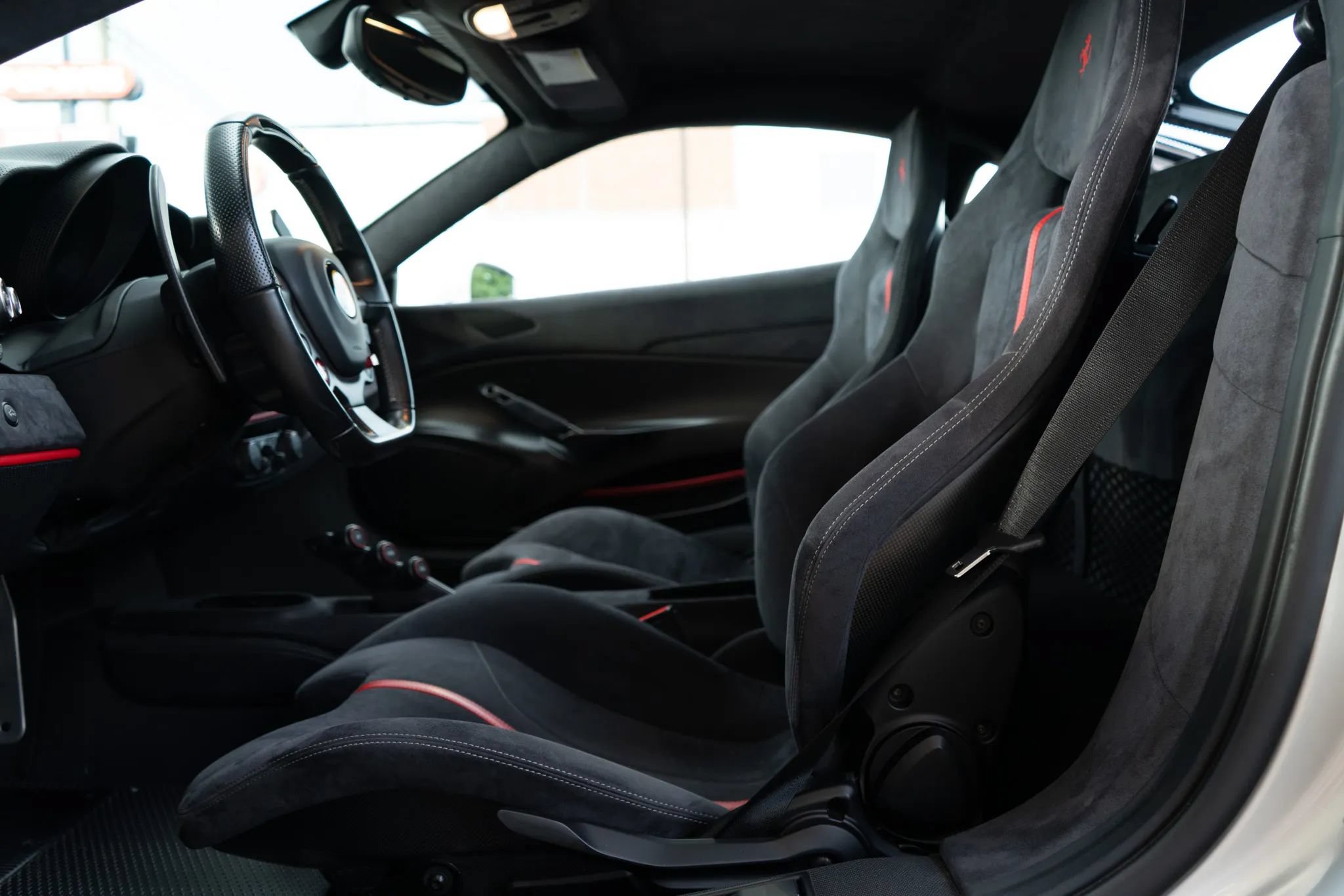 Used 2019 Ferrari 488 Pista Coupe RWD image 54
