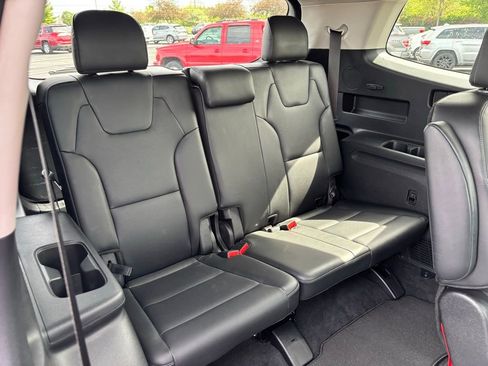 Used 2022 Kia Telluride S AWD/4WD image 23