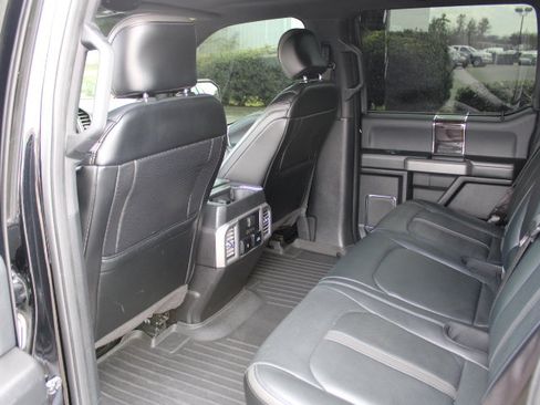 Used 2017 Ford F150 Platinum w/ Equipment Group 701A Luxury image 28