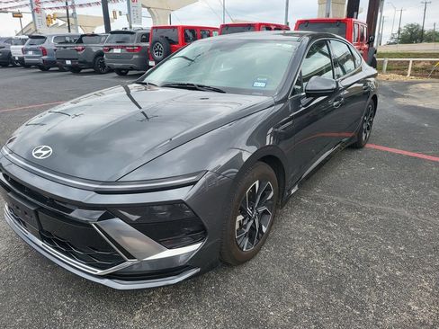 Used 2025 Hyundai Sonata SEL image 1