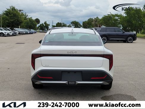 New 2026 Kia K4 FWD image 5