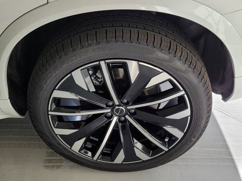 New 2026 Volvo XC90 B6 Ultra w/ Protection Package AWD/4WD image 28
