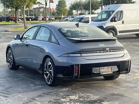 Used 2025 Hyundai Ioniq 6 SEL RWD image 8