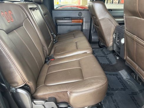 Used 2016 Ford F250 King Ranch w/ King Ranch w/Chrome Package image 28