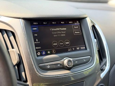 Used 2019 Chevrolet Cruze LT FWD image 10