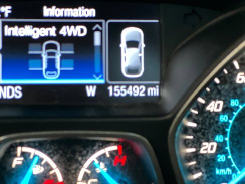 Used 2014 Ford Escape Titanium w/ Equipment Group 401A AWD/4WD image 26