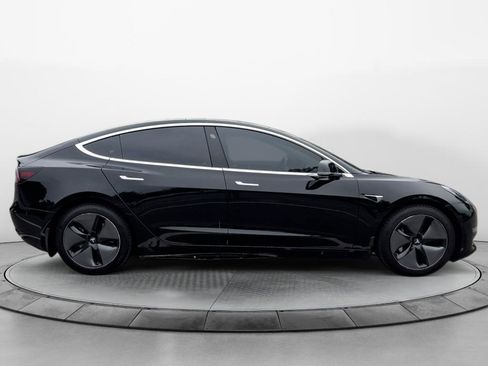 Used 2018 Tesla Model 3 Performance image 6