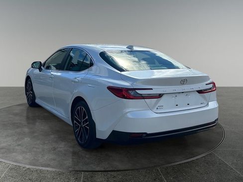 Used 2026 Toyota Camry XLE AWD/4WD image 6