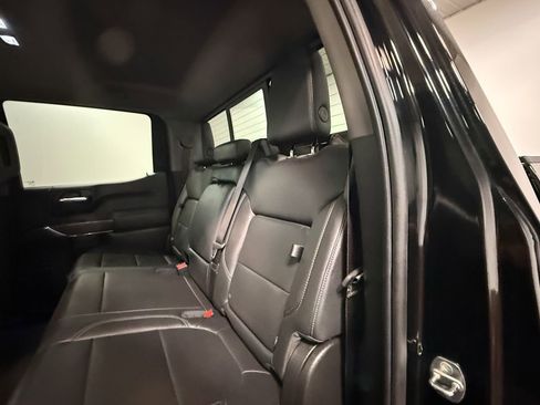 Used 2020 GMC Sierra 1500 SLT image 47