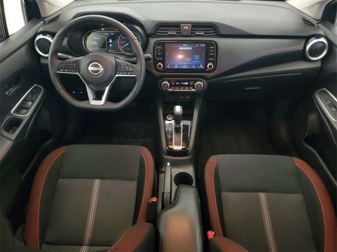Used 2024 Nissan Versa SR image 15