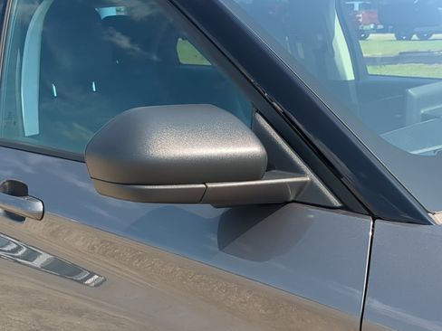 Certified 2025 Ford Explorer Active w/ Active Comfort Package RWD image 10
